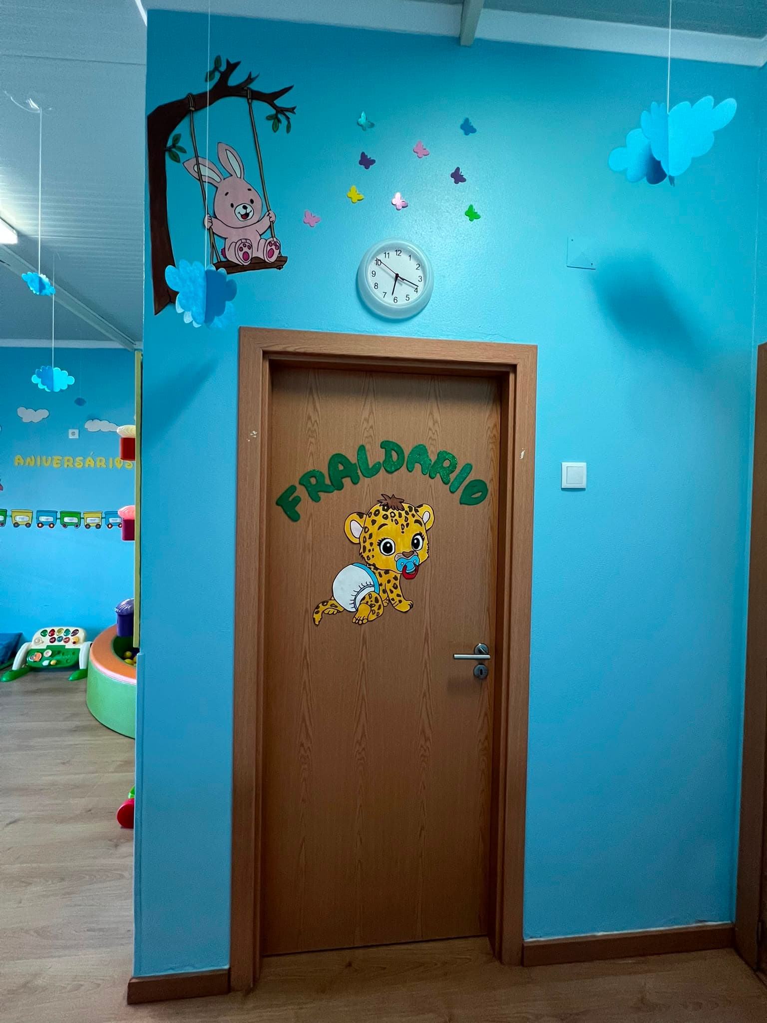 Interior da Sala Fraldinhas — fotografia 8